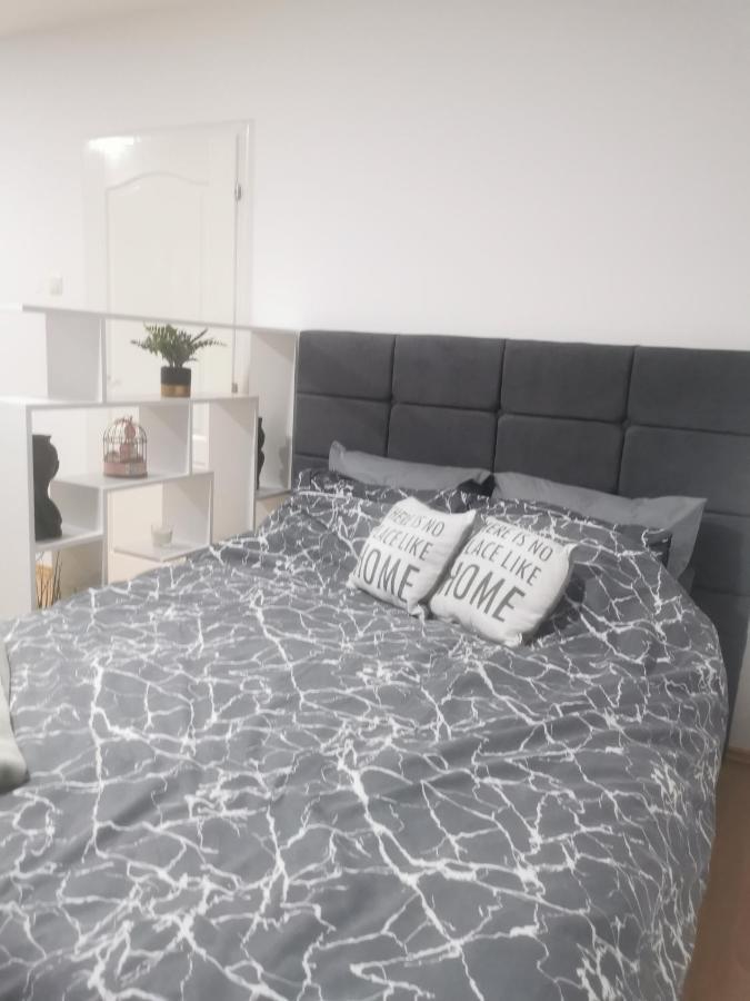 Amabilis Lägenhet Banja Luka Exteriör bild